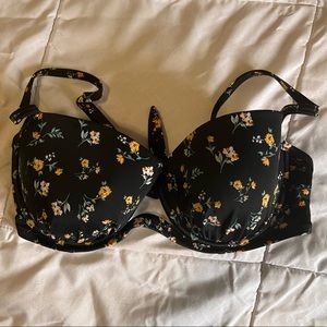 34DD swim top